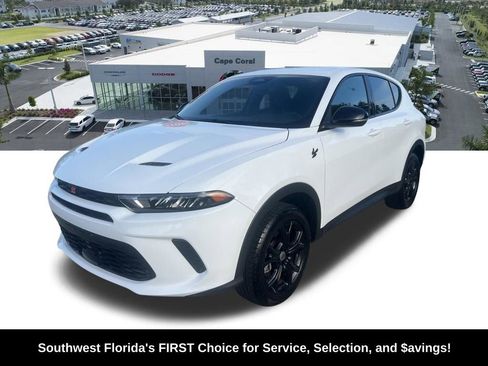Used 2023 Dodge Hornet GT w/ GT Blacktop Package AWD/4WD image 2