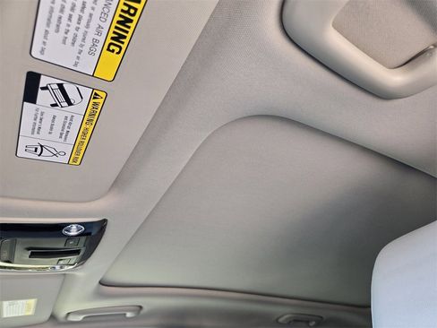 New 2026 Kia Sportage EX image 18