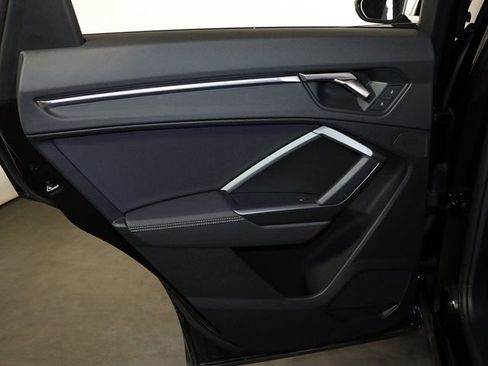 Used 2023 Audi Q3 2.0T Premium Plus image 27