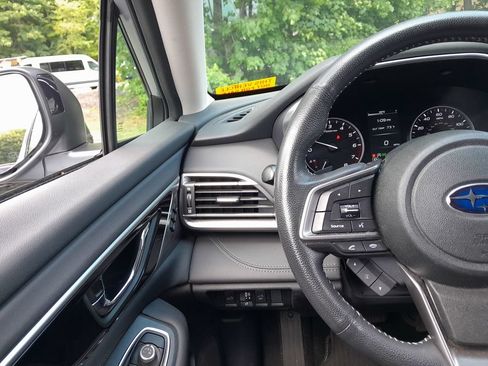 Used 2022 Subaru Outback Limited AWD/4WD image 18
