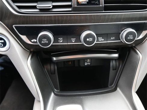Used 2020 Honda Accord EX-L image 6