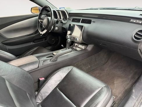 Used 2010 Chevrolet Camaro SS w/ RS Package RWD image 10