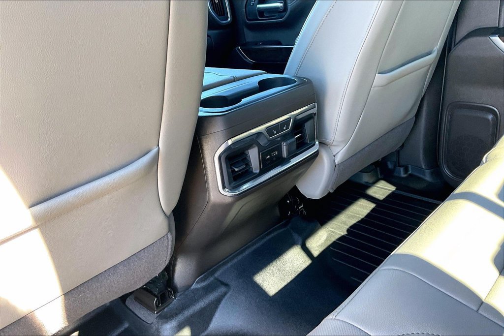 Used 2019 GMC Sierra 1500 SLT w/ SLT Premium Plus Package AWD/4WD image 11