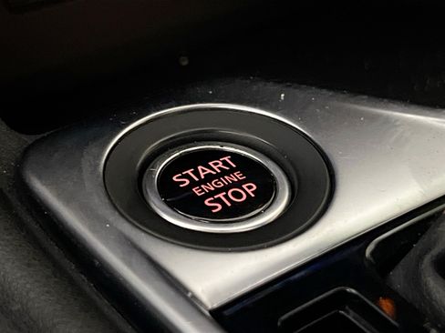 Used 2022 Nissan Sentra SR w/ SR Premium Package FWD image 23