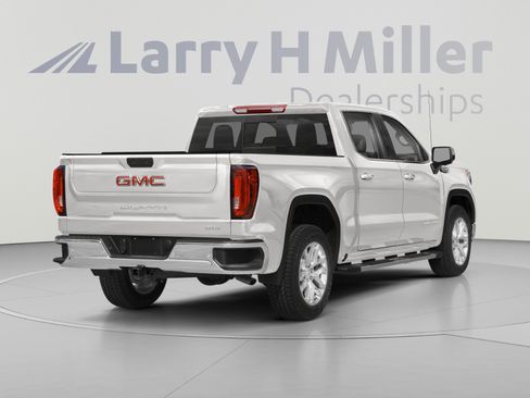 Used 2019 GMC Sierra 1500 SLT w/ SLT Premium Plus Package AWD/4WD image 2