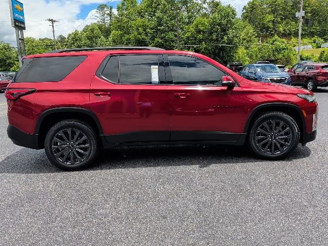 Used 2023 Chevrolet Traverse RS AWD/4WD image 9