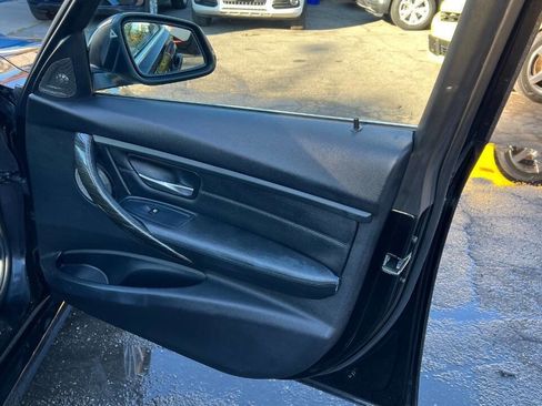 Used 2013 BMW 335i Sedan w/ Technology Pkg image 36