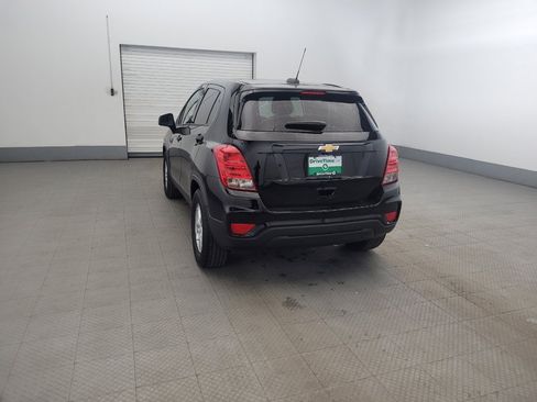 Used 2020 Chevrolet Trax LS w/ Tint and Cruise Package FWD image 6