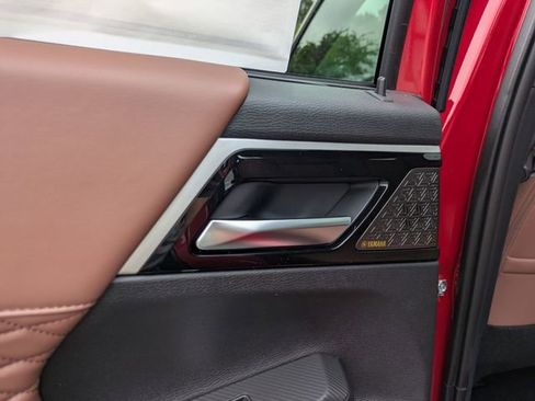 New 2025 Mitsubishi Outlander SEL image 27