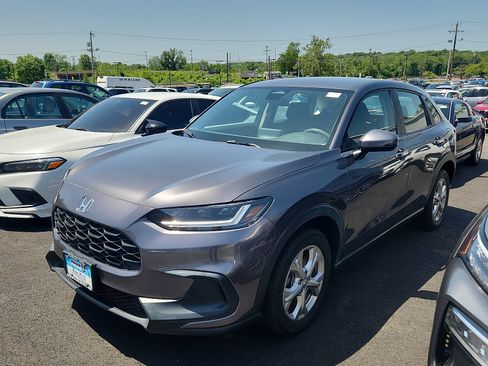 Used 2023 Honda HR-V LX image 2
