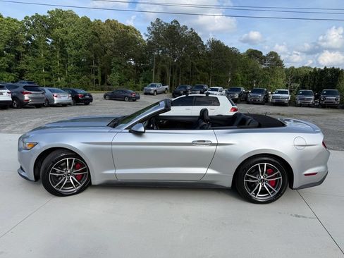 Used 2016 Ford Mustang Premium RWD image 8