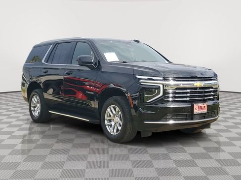 Used 2025 Chevrolet Tahoe LT RWD image 3