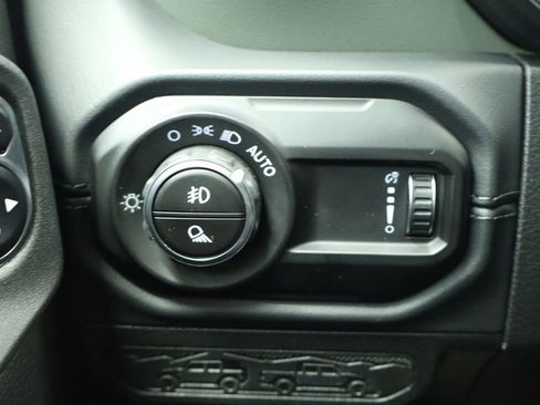 New 2026 Jeep Gladiator Mojave w/ Safety Group AWD/4WD image 33