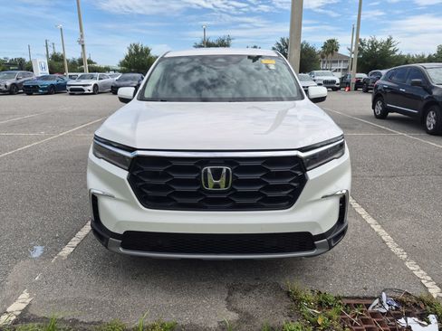 Used 2024 Honda Pilot EX-L image 2