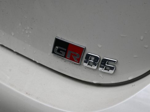 Certified 2024 Toyota GR86 Premium image 20