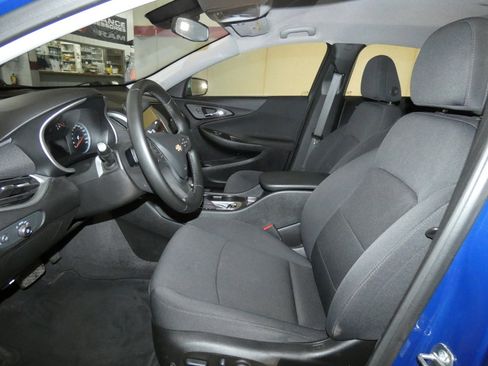 Used 2023 Chevrolet Malibu RS image 9