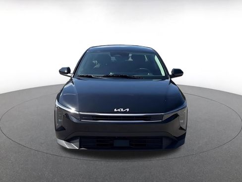 Used 2025 Kia K4 LXS FWD image 3