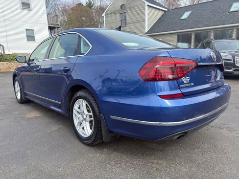 Used 2017 Volkswagen Passat 1.8T SE FWD image 5