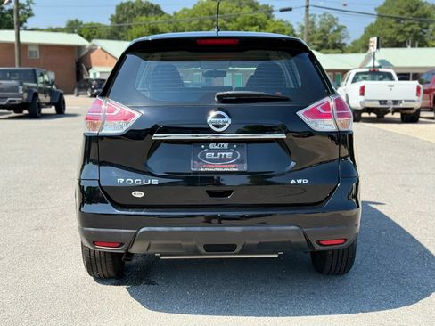 Used 2015 Nissan Rogue S AWD/4WD image 8