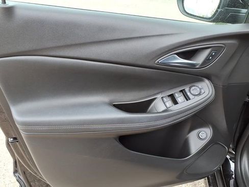 Used 2023 Buick Encore GX Select w/ Sport Touring Package FWD image 11