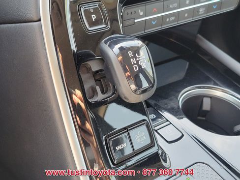 Certified 2022 Toyota Mirai w/ Advanced Technology Package RWD image 23