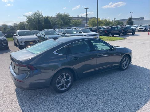 Used 2024 Honda Accord EX image 4