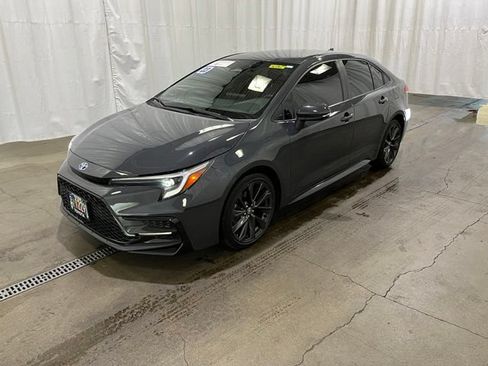 Certified 2023 Toyota Corolla SE w/ Carpet Mat Package (TMS) FWD image 8