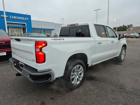 Used 2025 Chevrolet Silverado 1500 LTZ w/ LTZ Premium Package image 8