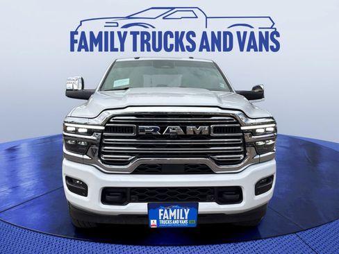 Used 2026 RAM 2500 Laramie AWD/4WD image 8