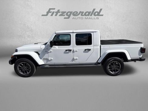 Used 2023 Jeep Gladiator Overland w/ Popular Equipment Package AWD/4WD image 2