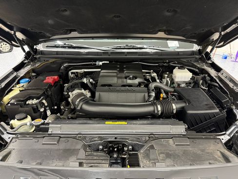 Used 2023 Nissan Frontier SV w/ SV Convenience Package image 51