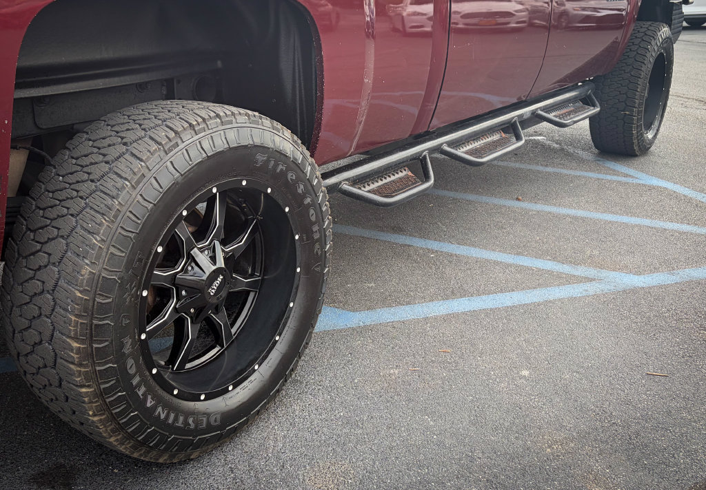 Used 2013 Chevrolet Silverado 2500 LT w/ Texas Edition AWD/4WD image 26