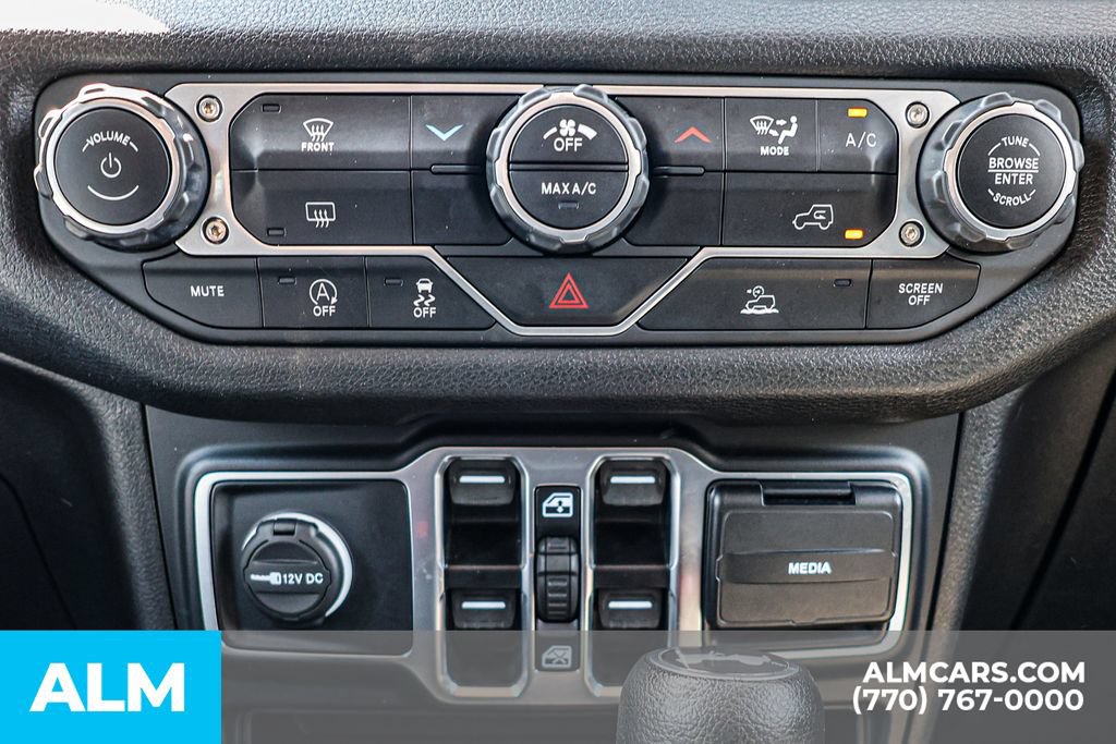 Used 2024 Jeep Wrangler Unlimited Sport AWD/4WD image 37