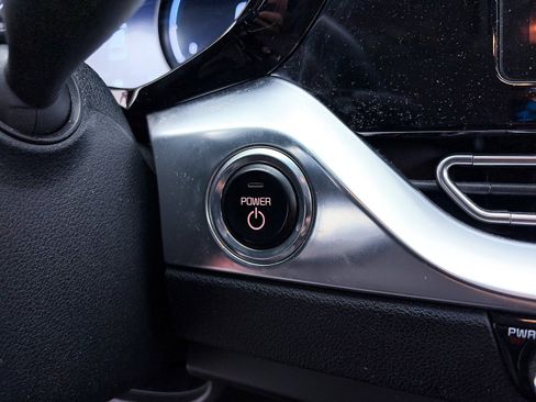 Certified 2022 Kia Niro EX image 20