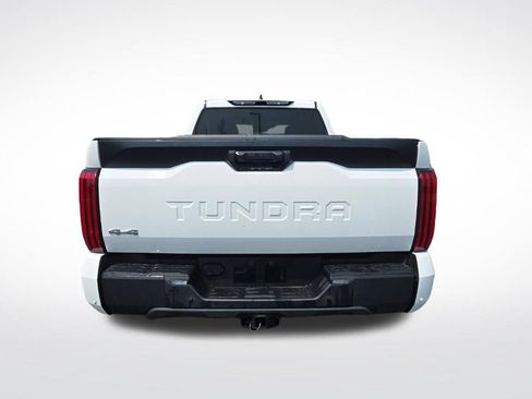 Used 2022 Toyota Tundra SR5 AWD/4WD image 4