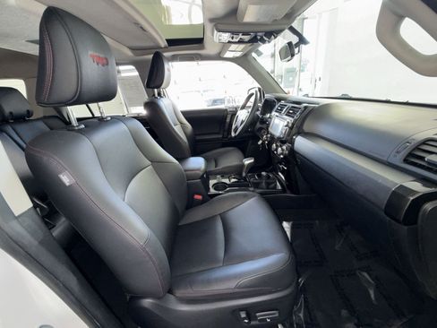 Used 2019 Toyota 4Runner TRD Off-Road Premium AWD/4WD image 25