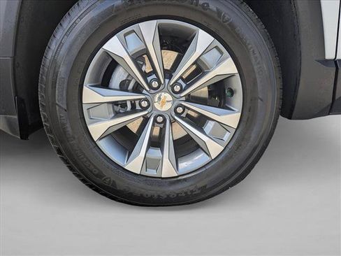 Used 2025 Chevrolet Equinox LT w/ Safety and Technology Package FWD image 21