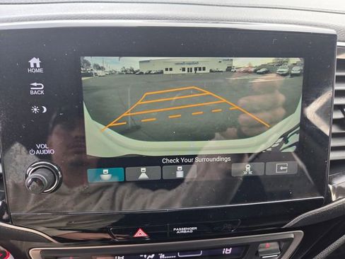 Used 2020 Honda Pilot Touring image 18