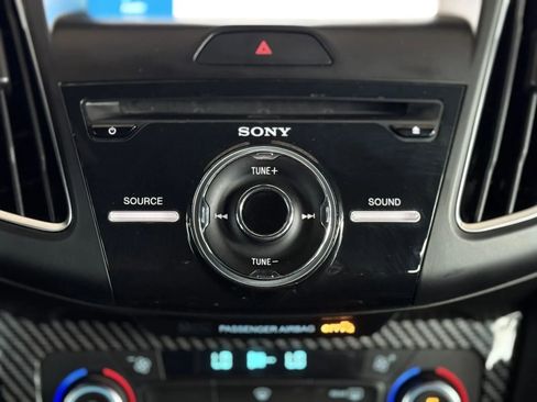 Used 2016 Ford Focus RS image 30