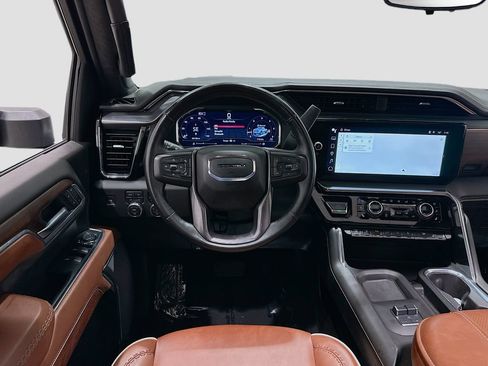 Used 2025 GMC Sierra 3500 Denali Ultimate AWD/4WD image 24