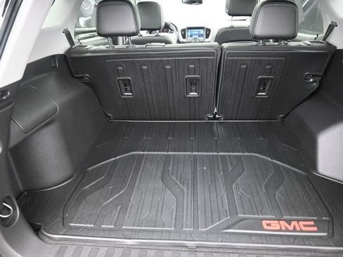 Used 2023 GMC Terrain SLT w/ Tech Package FWD image 25