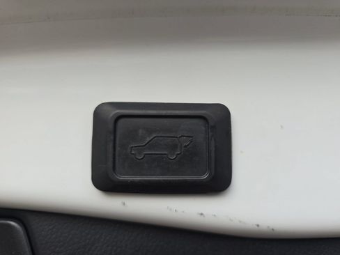 Used 2020 Toyota RAV4 Limited w/ Limited Grade Weather Package AWD/4WD image 14