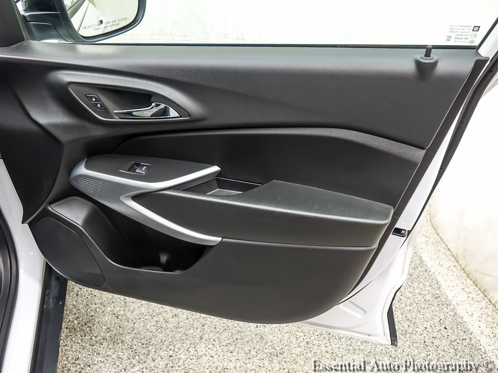 Used 2024 Chevrolet Trax RS w/ Driver Confidence Package FWD image 22