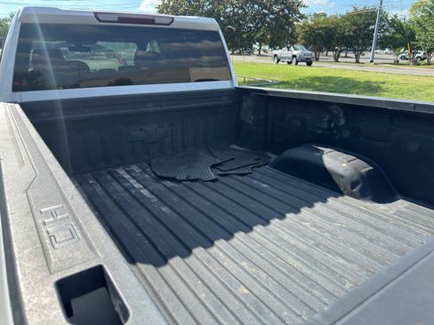 Used 2022 Chevrolet Silverado 2500 LT w/ Convenience Package AWD/4WD image 15