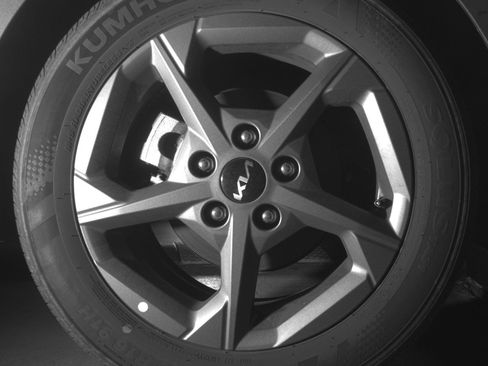 Used 2025 Kia K4 LXS image 15