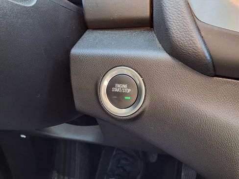 Used 2024 GMC Terrain SLE image 11