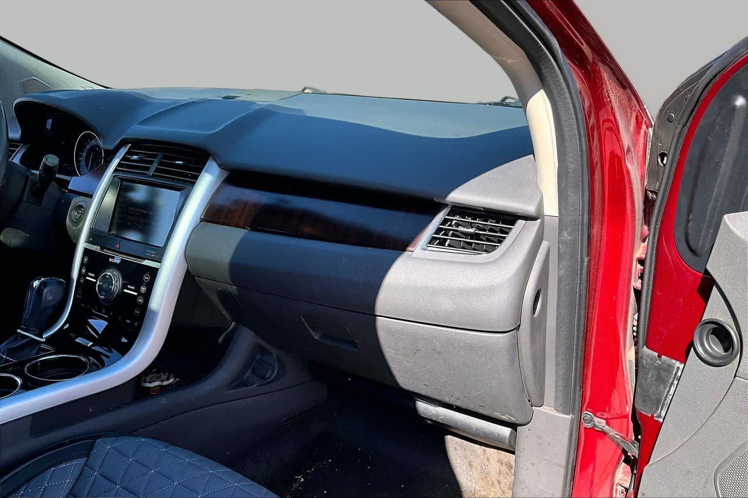 Used 2013 Ford Edge Limited FWD image 18