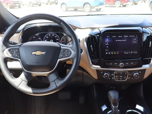 Used 2023 Chevrolet Traverse Premier AWD/4WD image 15