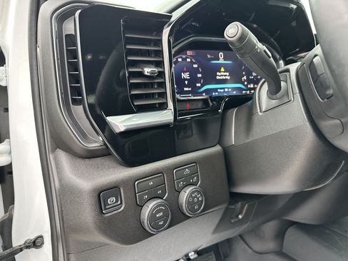 Used 2026 Chevrolet Silverado 3500 LT AWD/4WD image 16
