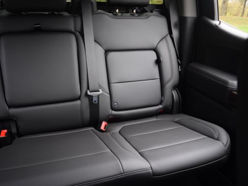 Used 2020 Chevrolet Silverado 1500 LT Trail Boss image 16